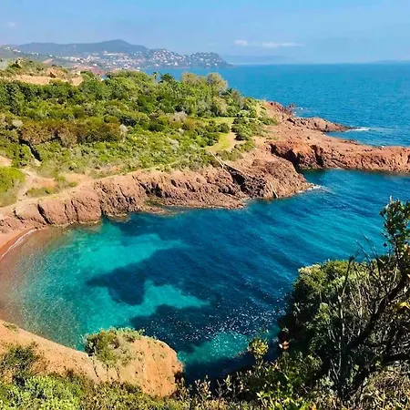 Superbe 6 Couchages - Proche - Climatisation Daire Saint-Raphaël