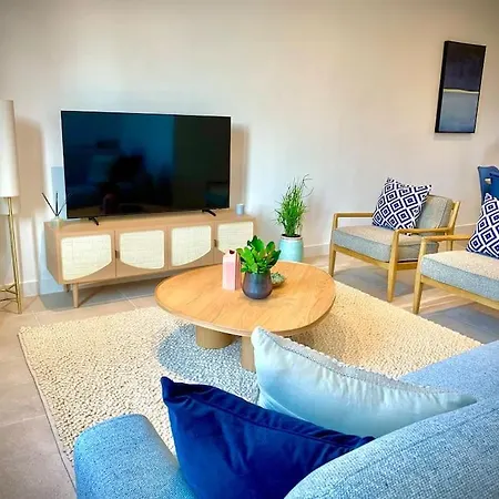 Superbe 6 Couchages - Proche - Climatisation شقة *