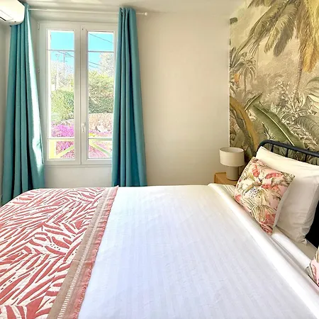 Appartement Renovated - 3 Bedrooms - Ac - Sea View - Sleeps 6 *