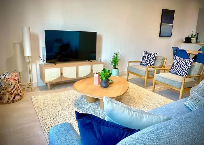 Superbe 6 Couchages - Proche - Climatisation Daire *
